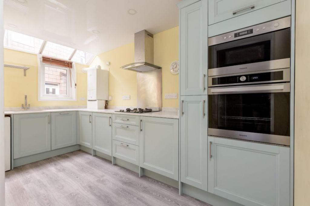 Family Friendly Garden Flat Appartement *